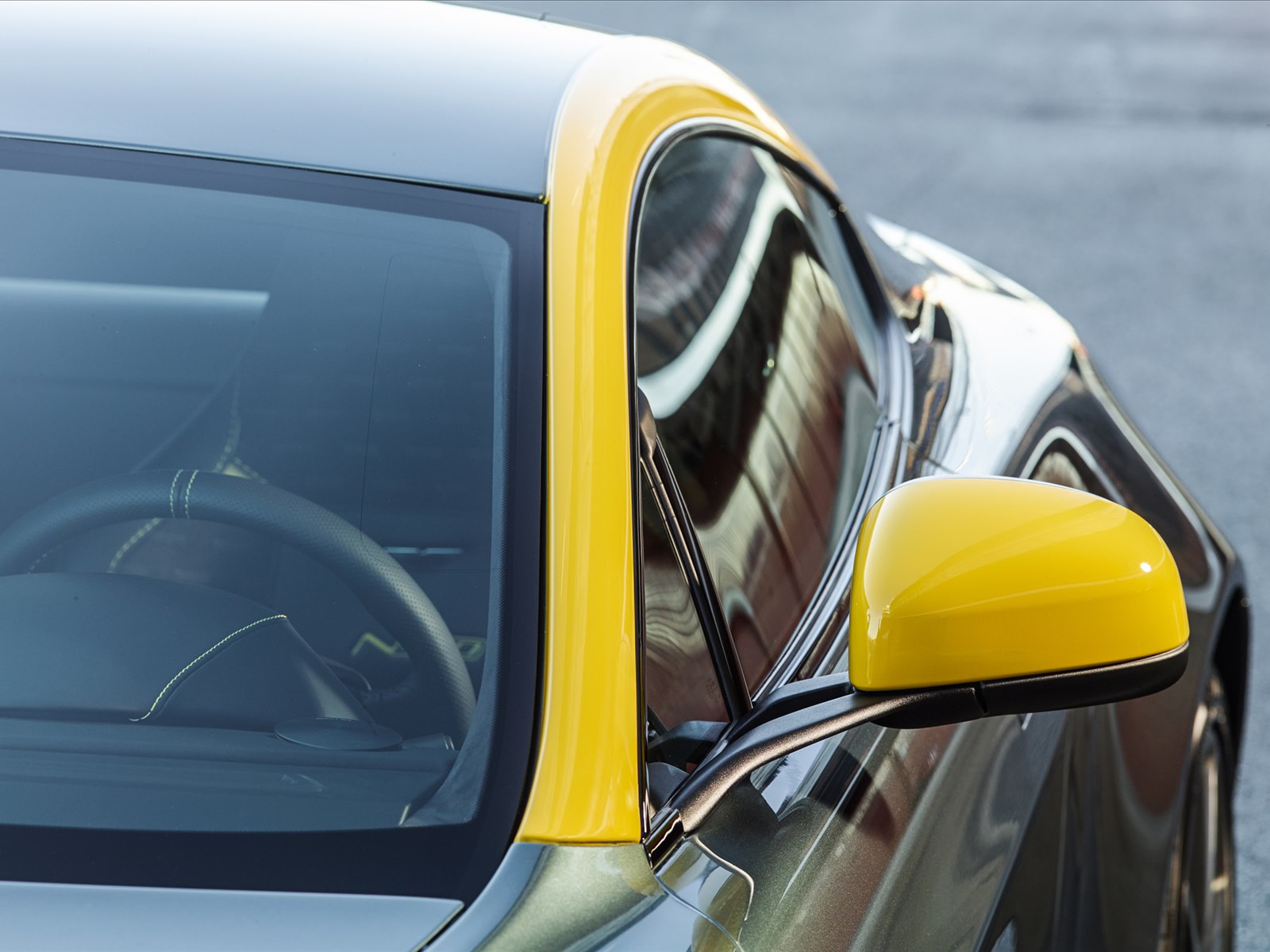 Aston Martin V8 Vantage N430 2015
